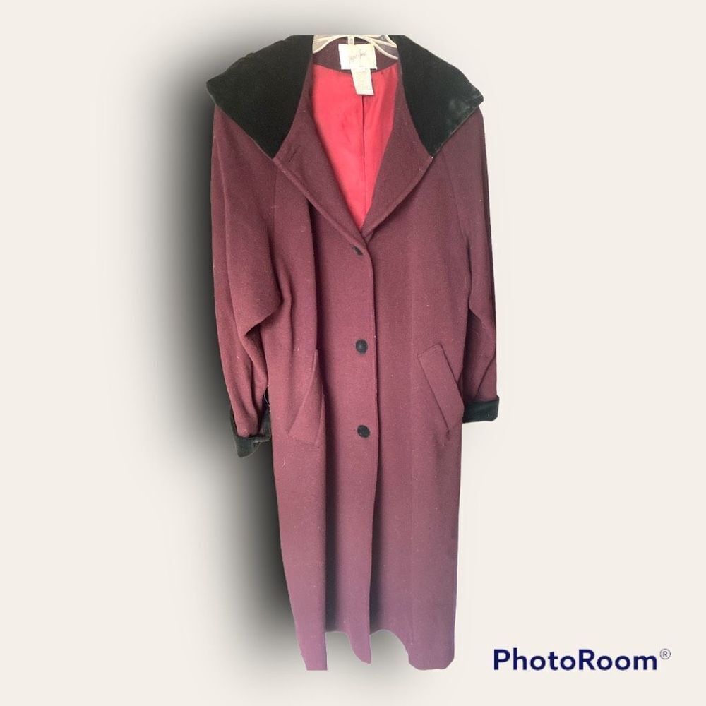 VINTAGE JACQUELINE FERRAR Hooded Long Winter Coat